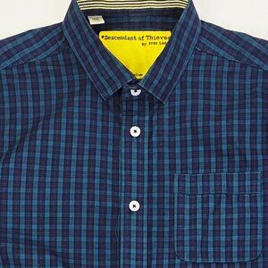 Descendant Of Thieves Size Medium Mens Blue Red Trim Plaid Button Down Logo